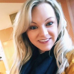 Meet your Posher, Lauren